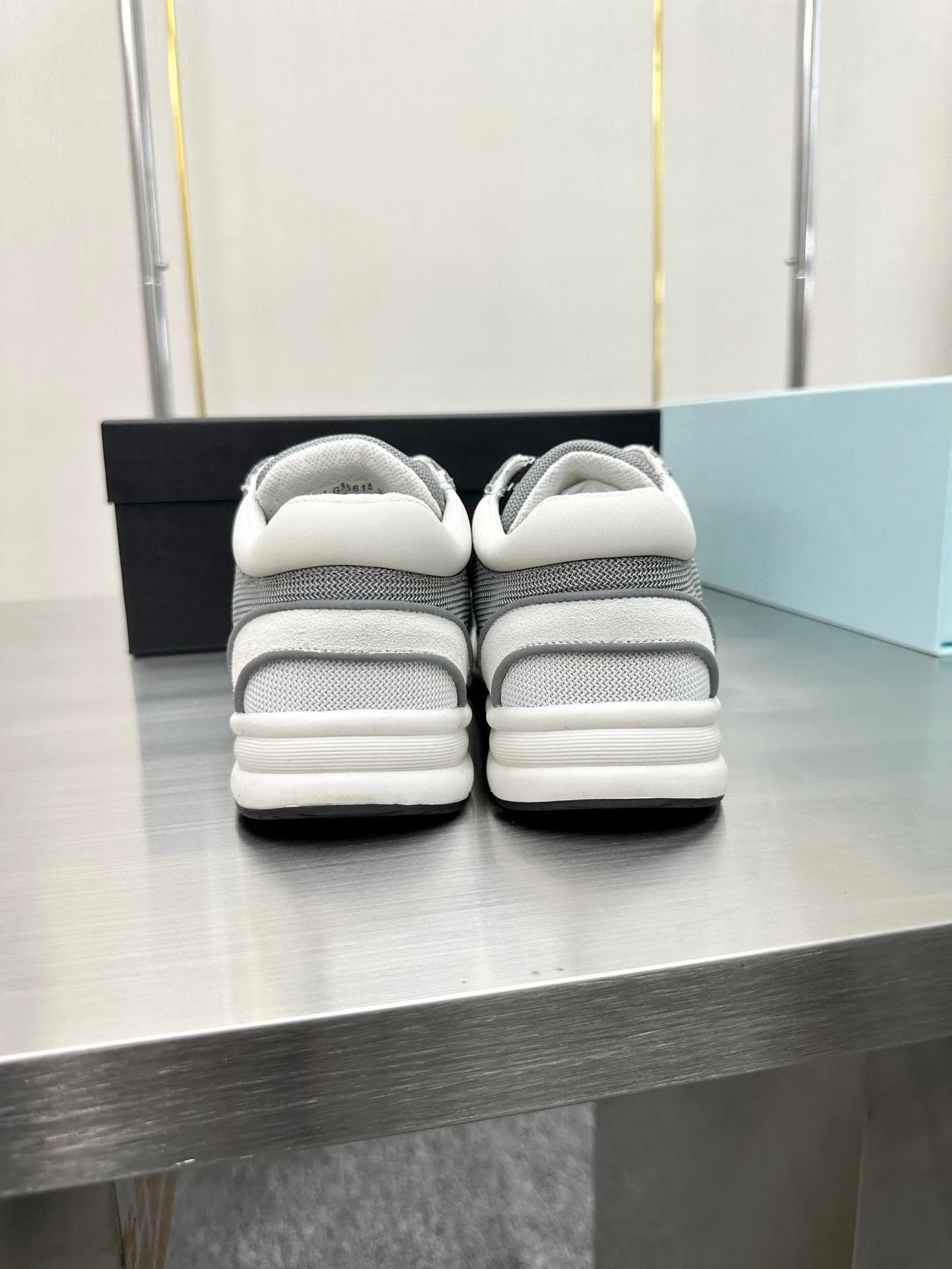 CC LOW TOP TRAINER WHITE GREY SNEAKERS