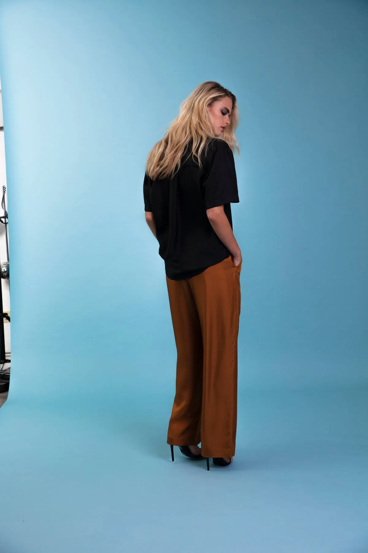 Salinas Silk Trouser Caramel Woman