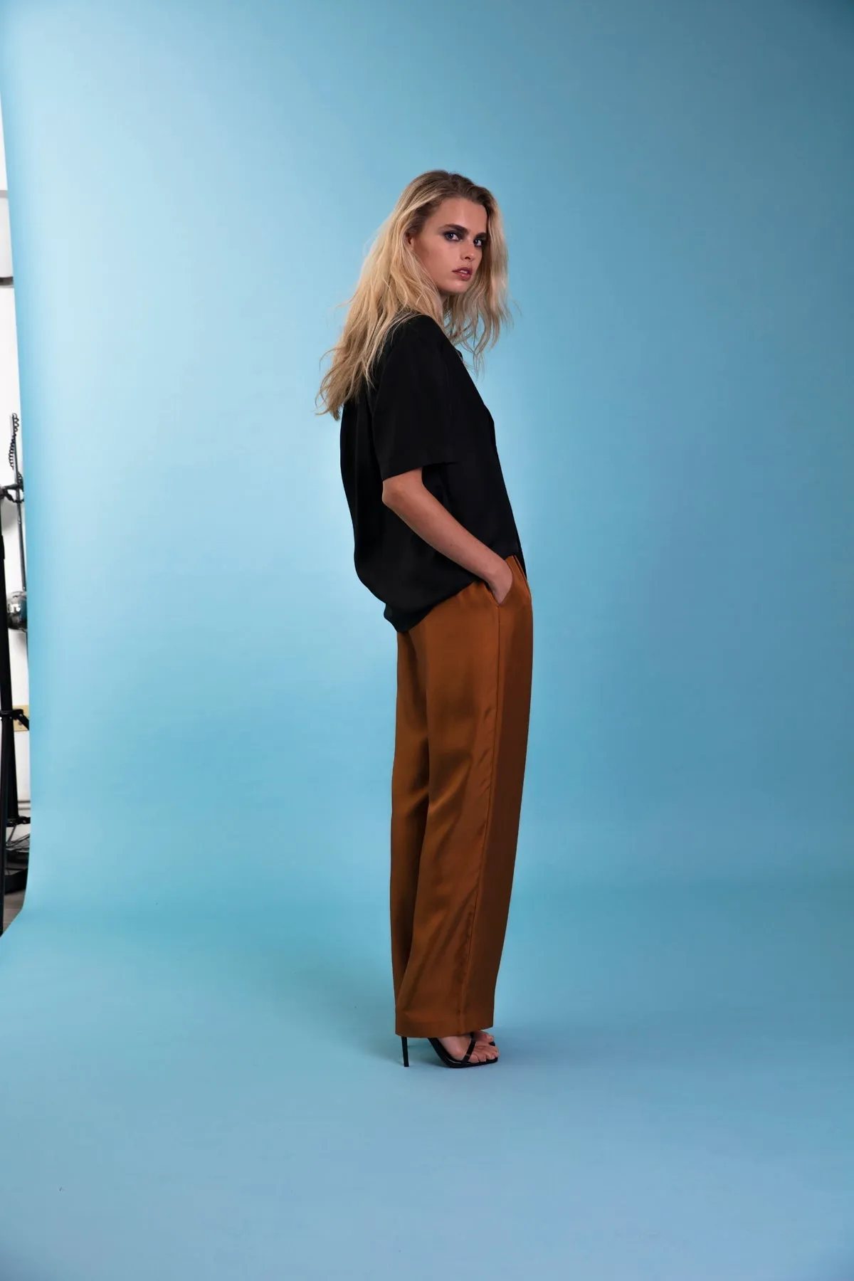 Salinas Silk Trouser Caramel Woman
